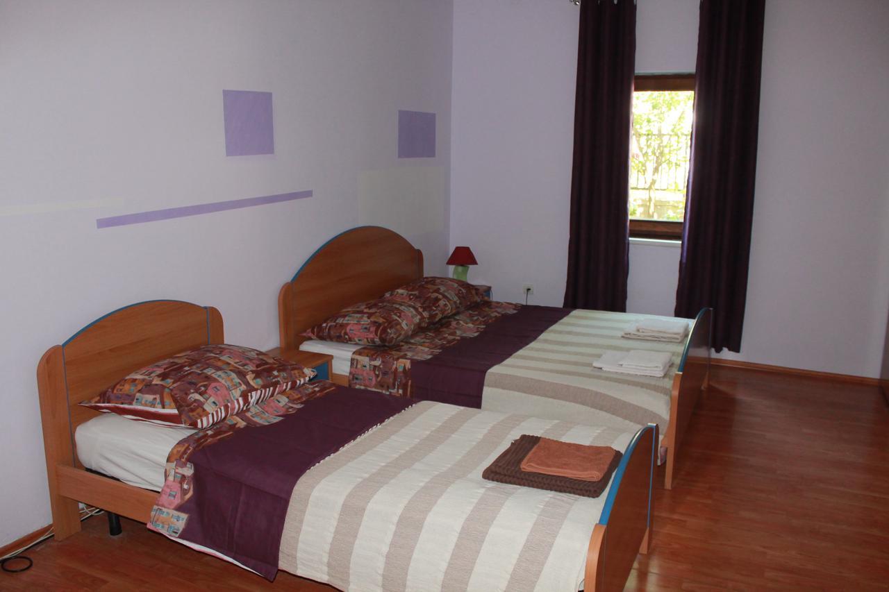 Apartment Ana *