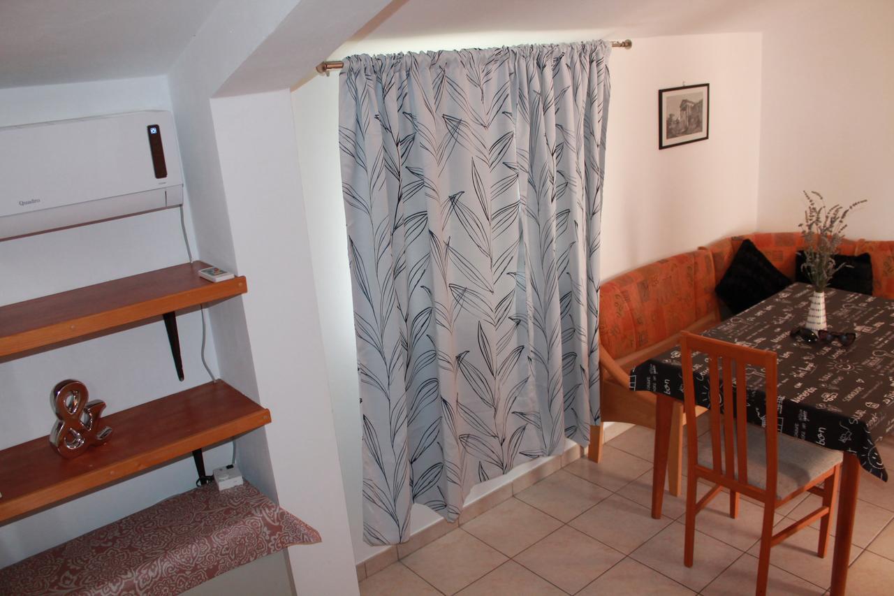 Ana Apartment *
